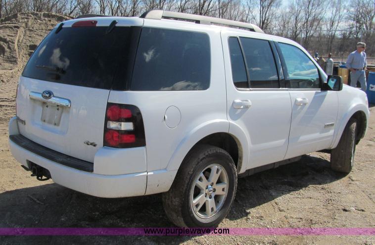 image for item A8191 2008 Ford Explorer SUV