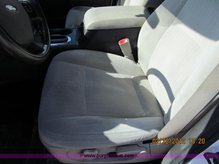 image for item A8191 2008 Ford Explorer SUV