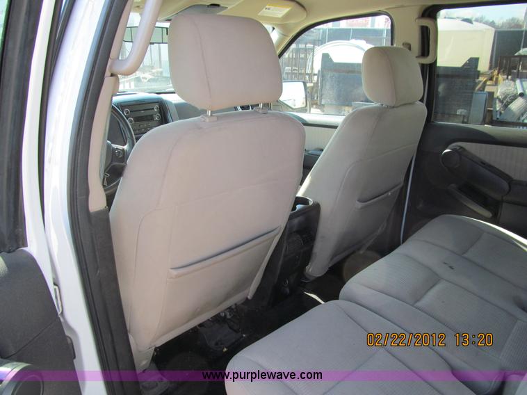 image for item A8191 2008 Ford Explorer SUV
