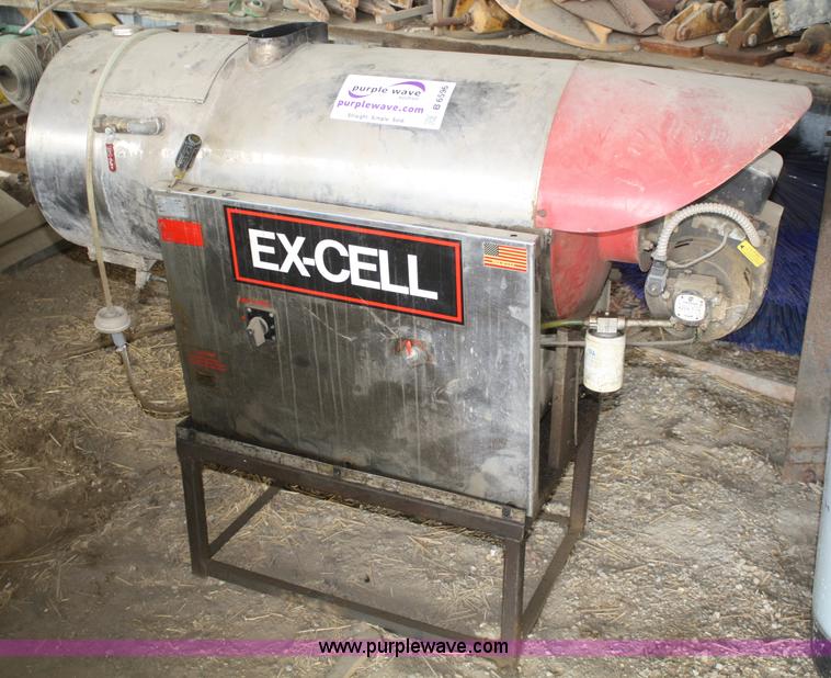 image for item B6596 2004 Excell pressure washer and steam cleaner