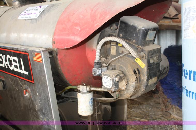 image for item B6596 2004 Excell pressure washer and steam cleaner