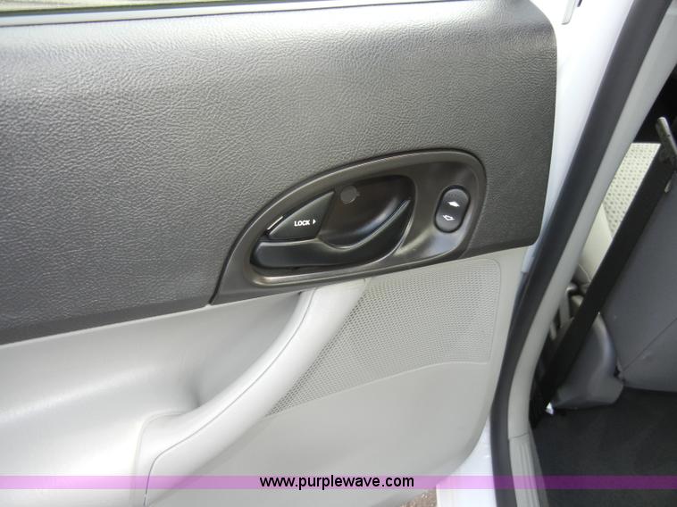 image for item C4360 2007 Ford Focus SE
