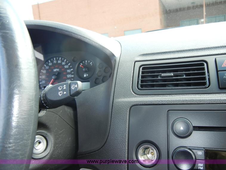 image for item C4360 2007 Ford Focus SE