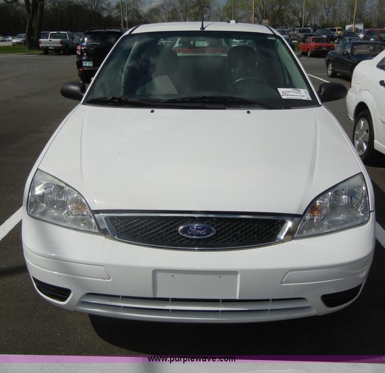 image for item C4361 2007 Ford Focus SE