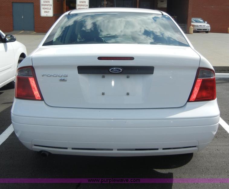 image for item C4361 2007 Ford Focus SE