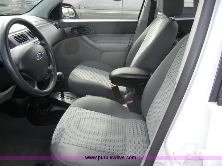 image for item C4361 2007 Ford Focus SE
