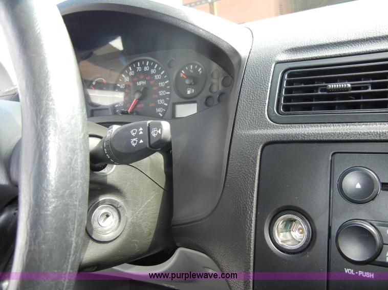 image for item C4361 2007 Ford Focus SE