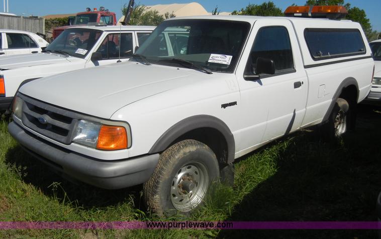 image for item D4021 1997 Ford Ranger pickup truck