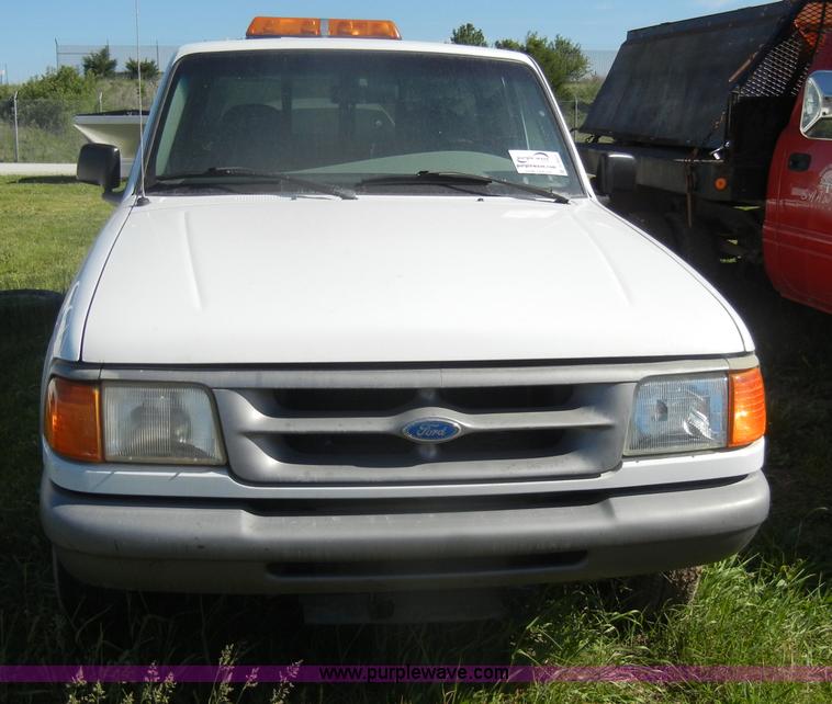 image for item D4021 1997 Ford Ranger pickup truck