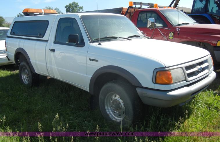 image for item D4021 1997 Ford Ranger pickup truck