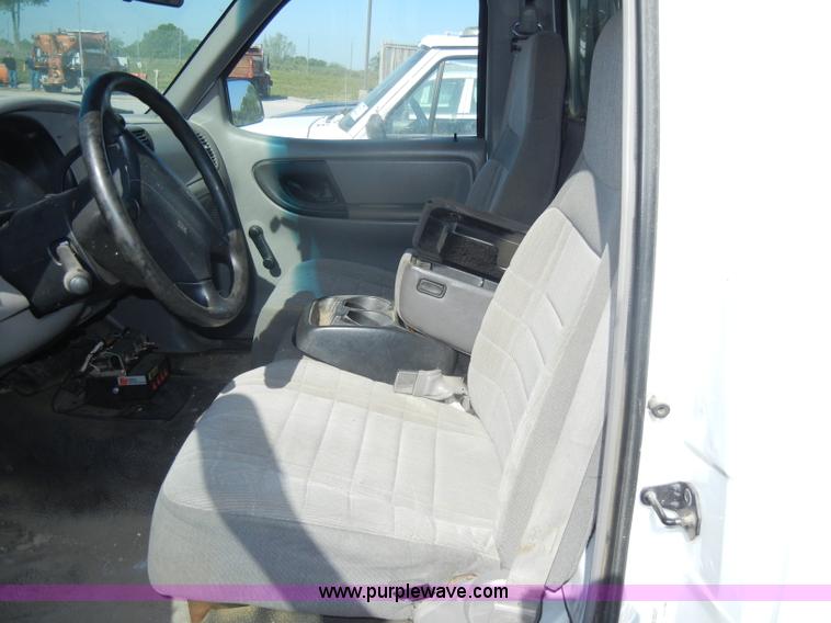 image for item D4021 1997 Ford Ranger pickup truck