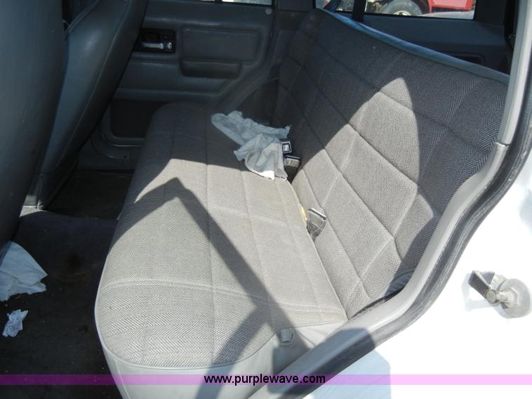 image for item D4022 1995 Jeep Cherokee SE SUV