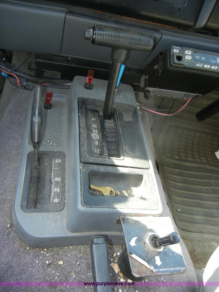 image for item D4022 1995 Jeep Cherokee SE SUV