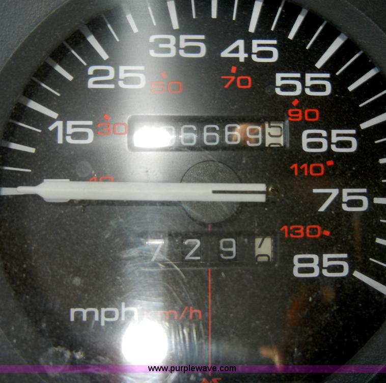 image for item D4022 1995 Jeep Cherokee SE SUV