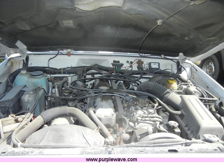 image for item D4022 1995 Jeep Cherokee SE SUV