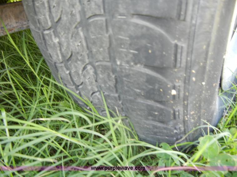 image for item D4022 1995 Jeep Cherokee SE SUV