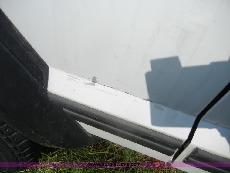 image for item D4022 1995 Jeep Cherokee SE SUV