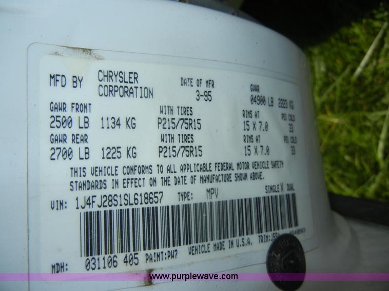 image for item D4022 1995 Jeep Cherokee SE SUV