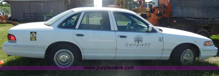 image for item D4023 1996 Ford Crown Victoria