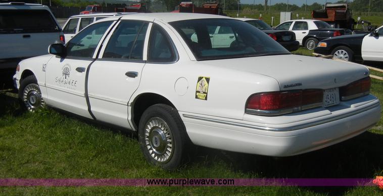 image for item D4023 1996 Ford Crown Victoria