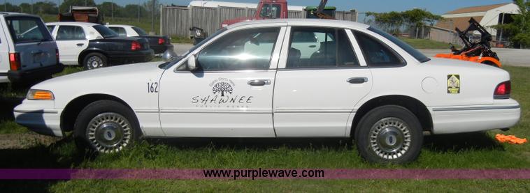 image for item D4023 1996 Ford Crown Victoria