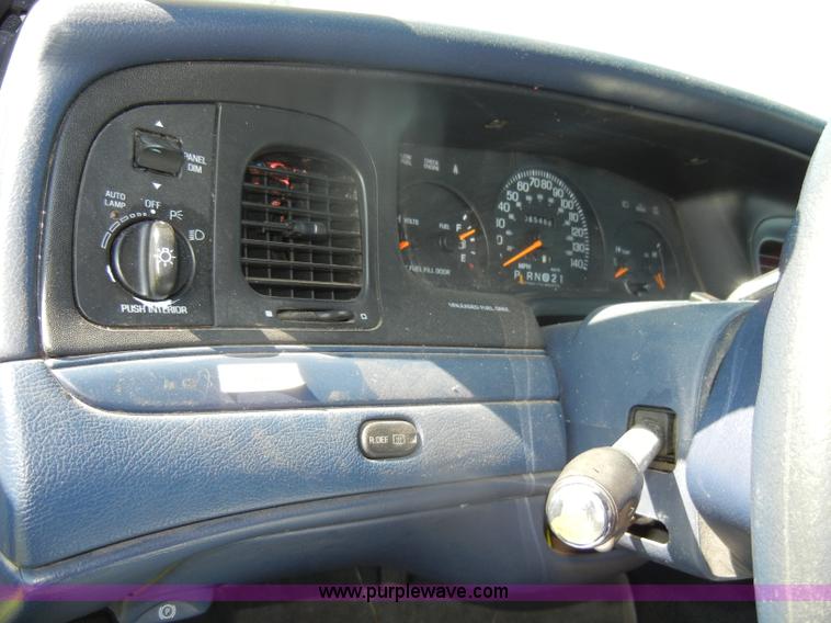 image for item D4023 1996 Ford Crown Victoria