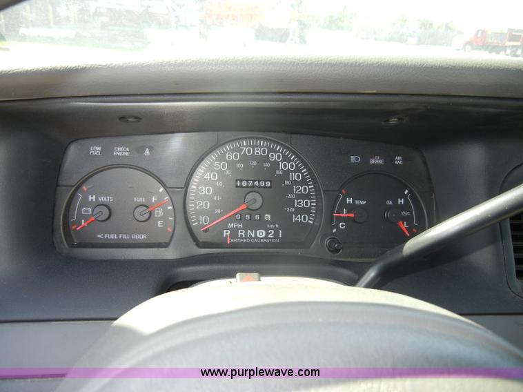 image for item D4024 2003 Ford Crown Victoria Police Interceptor