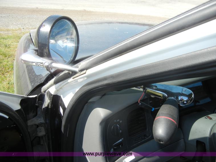 image for item D4024 2003 Ford Crown Victoria Police Interceptor