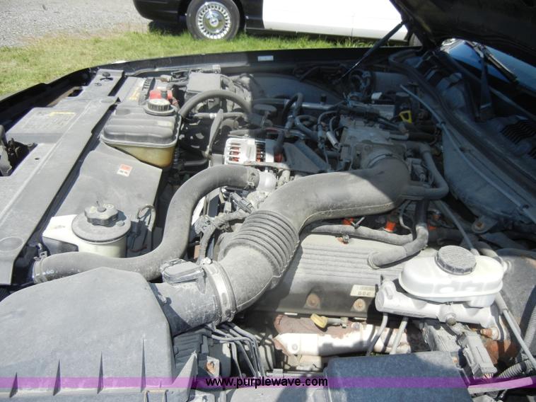 image for item D4024 2003 Ford Crown Victoria Police Interceptor
