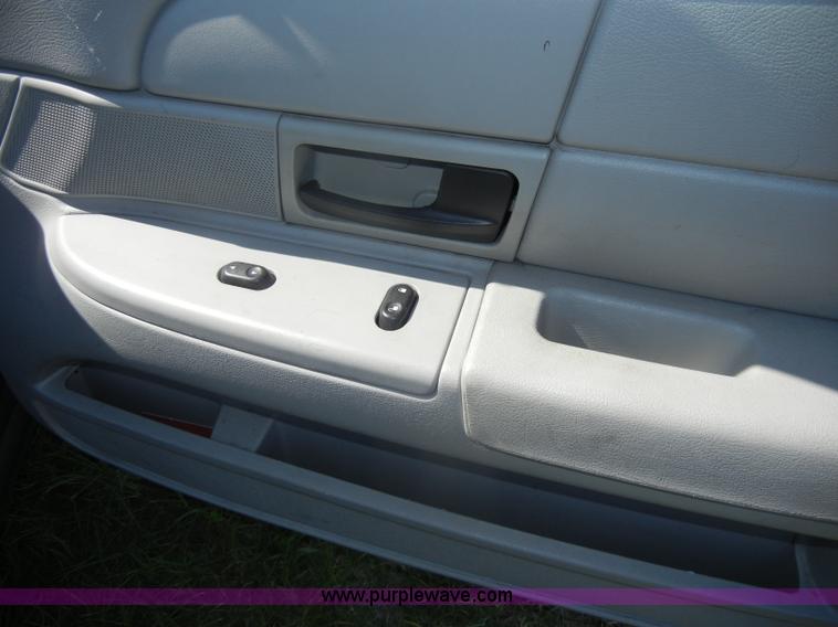 image for item D4024 2003 Ford Crown Victoria Police Interceptor