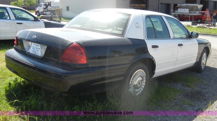 image for item D4025 2001 Ford Crown Victoria Police Interceptor