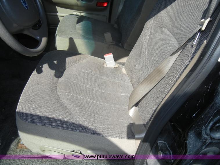 image for item D4025 2001 Ford Crown Victoria Police Interceptor