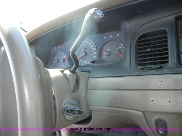 image for item D4025 2001 Ford Crown Victoria Police Interceptor