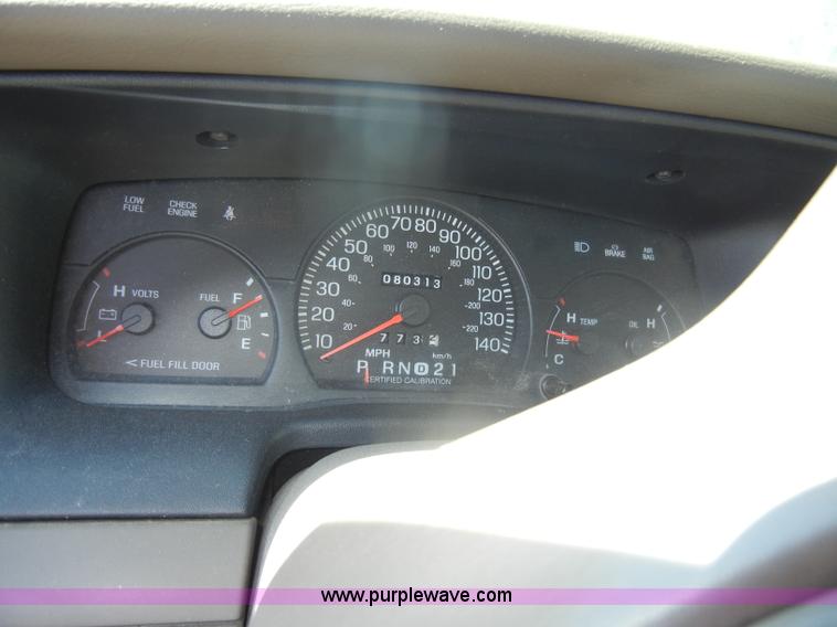 image for item D4025 2001 Ford Crown Victoria Police Interceptor