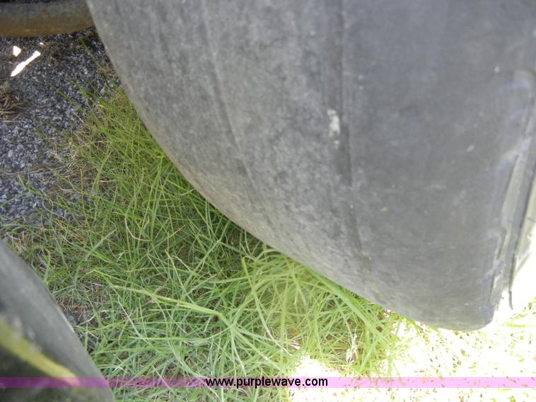 image for item D4025 2001 Ford Crown Victoria Police Interceptor