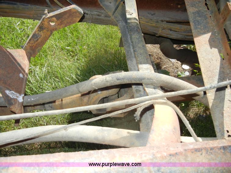 image for item D4026 1996 International 4900 semi truck