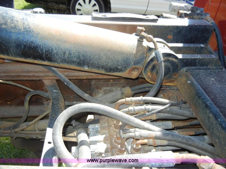 image for item D4026 1996 International 4900 semi truck