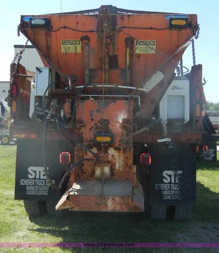 image for item D4034 1992 Ford L8000 dump truck