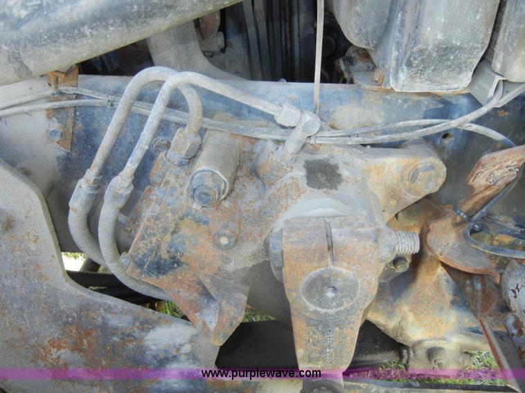 image for item D4034 1992 Ford L8000 dump truck