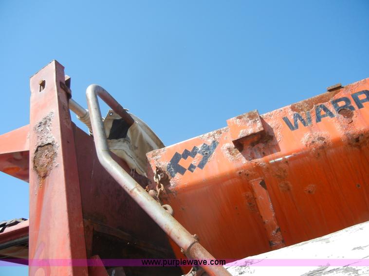 image for item D4034 1992 Ford L8000 dump truck