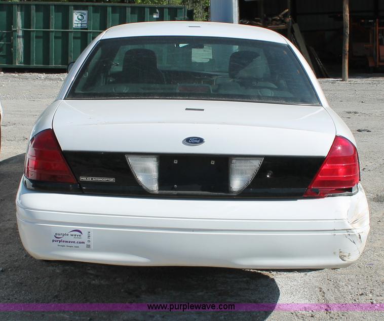 image for item D7874 2007 Ford Crown Victoria Police Interceptor
