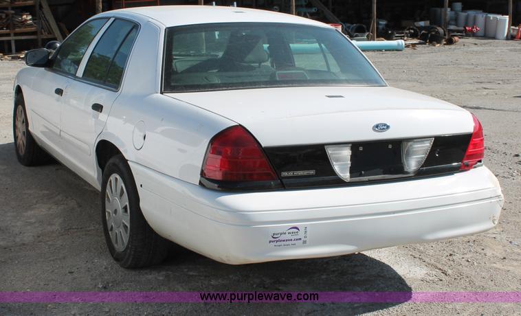 image for item D7874 2007 Ford Crown Victoria Police Interceptor