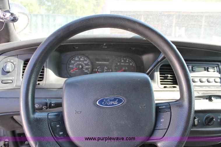 image for item D7874 2007 Ford Crown Victoria Police Interceptor