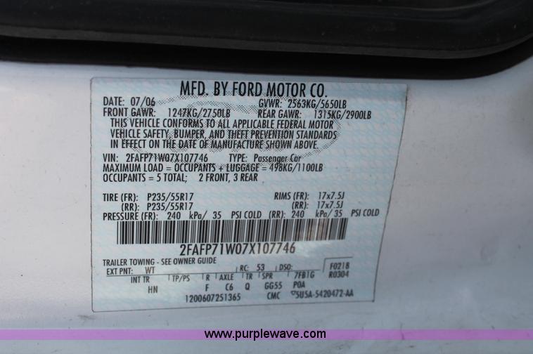 image for item D7874 2007 Ford Crown Victoria Police Interceptor