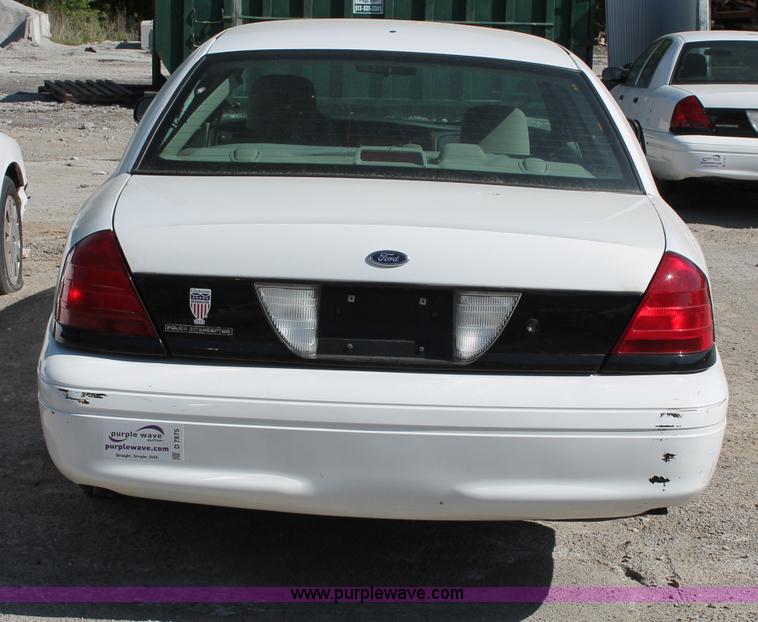 image for item D7875 2006 Ford Crown Victoria Police Interceptor