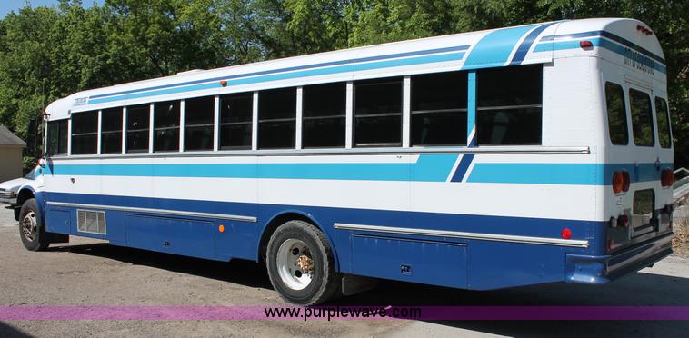 image for item D7878 1998 Thomas Navistar International 3800 T44E school bus
