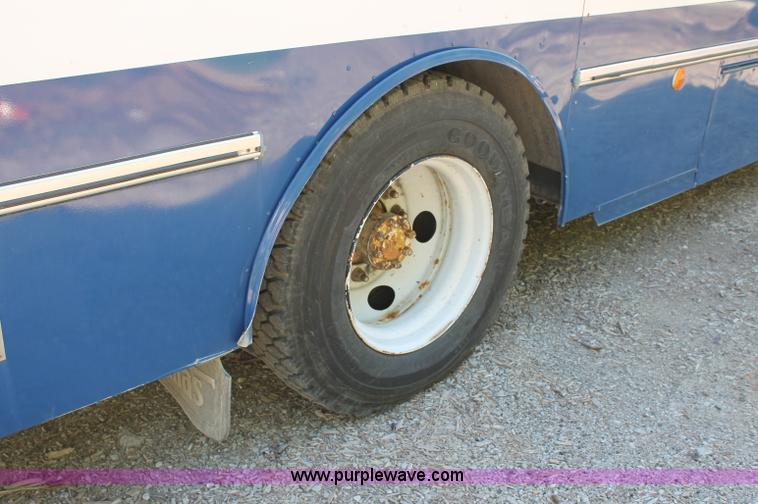 image for item D7878 1998 Thomas Navistar International 3800 T44E school bus