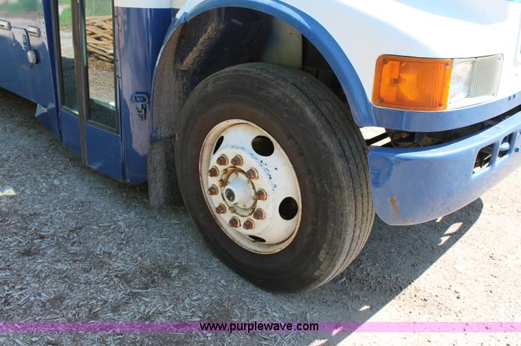 image for item D7878 1998 Thomas Navistar International 3800 T44E school bus