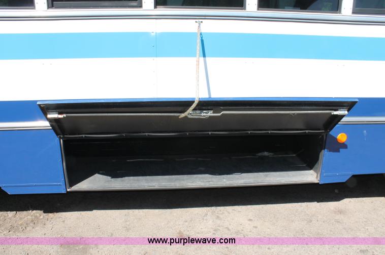 image for item D7878 1998 Thomas Navistar International 3800 T44E school bus