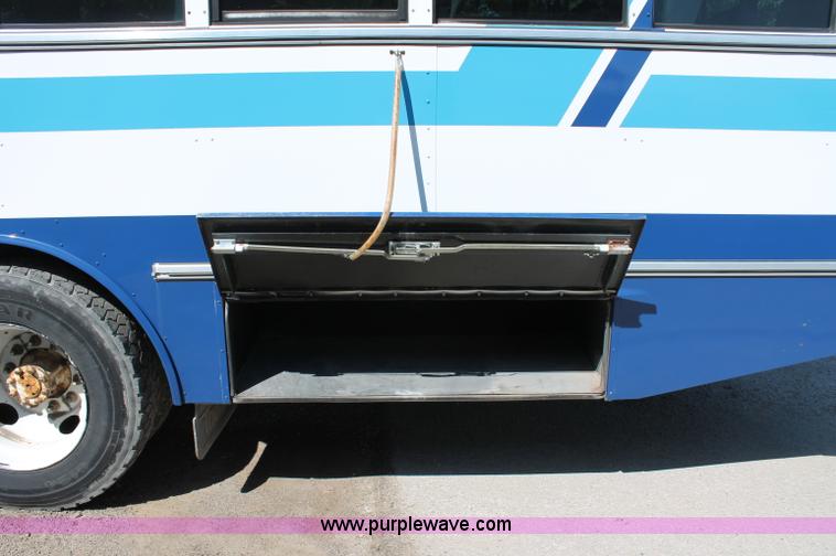 image for item D7878 1998 Thomas Navistar International 3800 T44E school bus